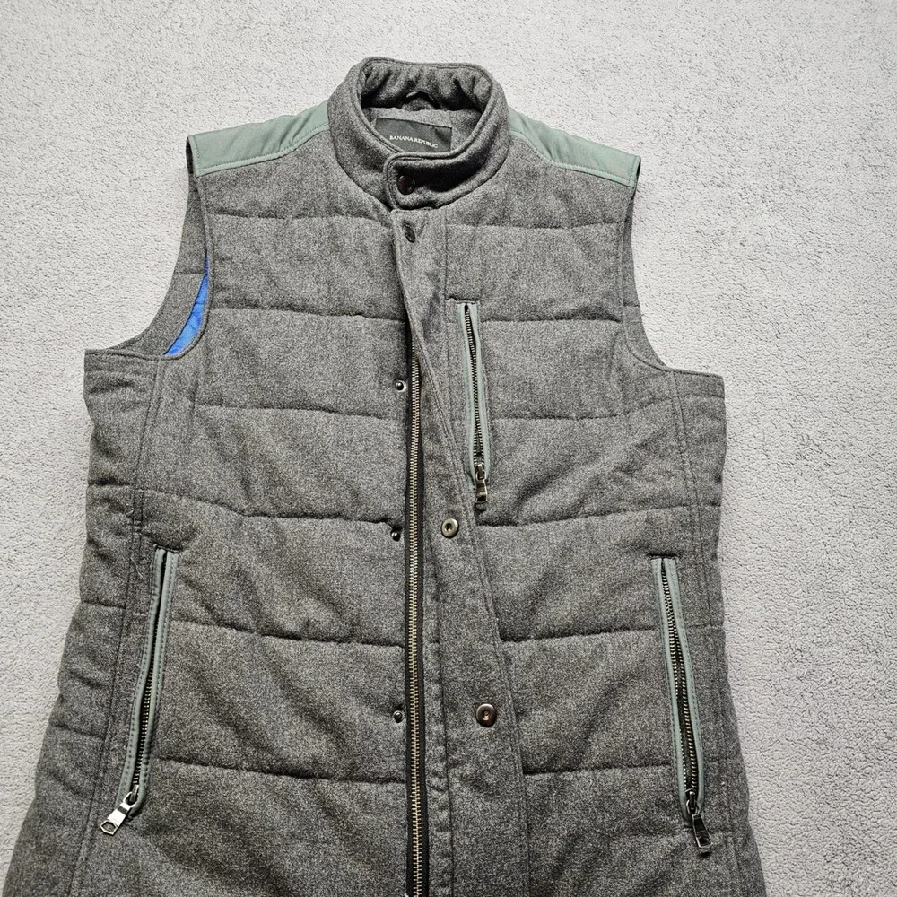 Banana Republic Puffer Vest Mens Small Gray Wool‎ Blend Lined Snap Inside Zip